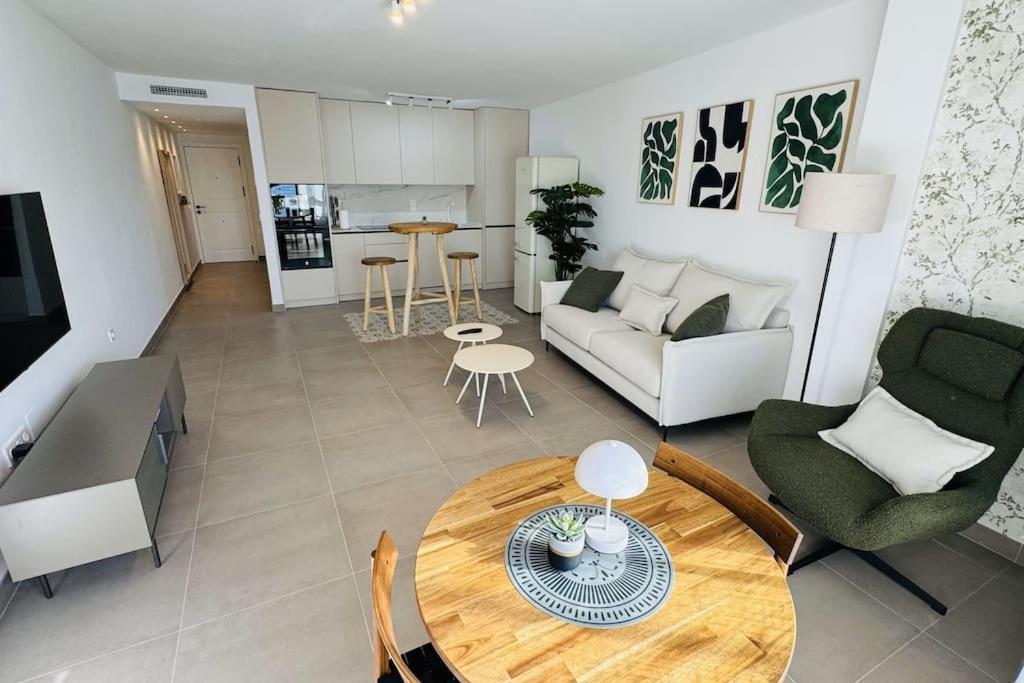 Room City Estepona Poseidon -Sea Views- المظهر الخارجي الصورة